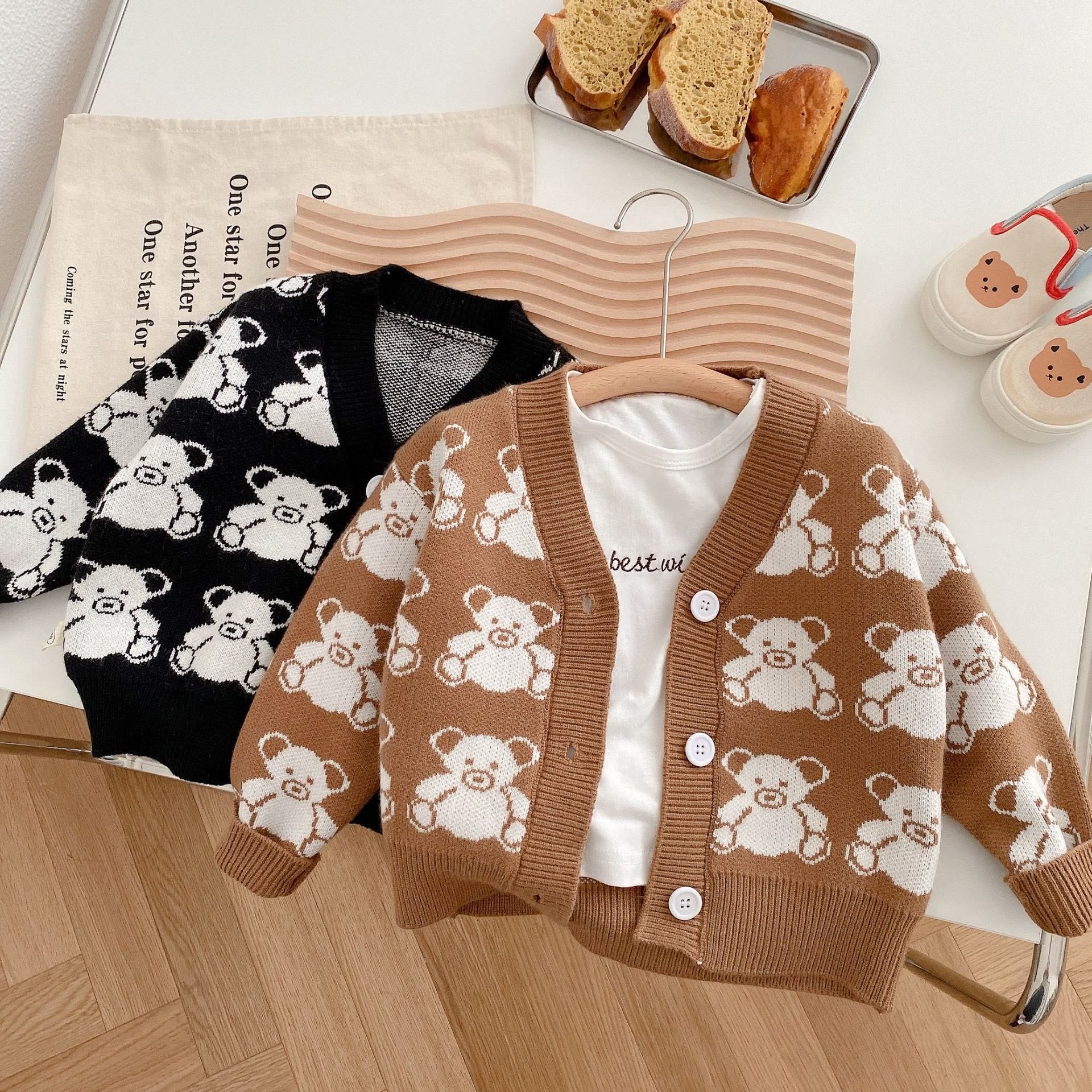 Toddler Bear Knitted V-neck Jacquard Cardigan