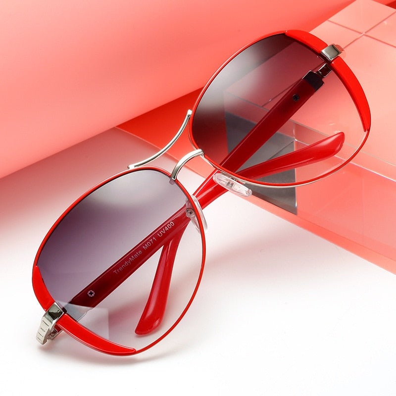 Alloy Frame Polycarbonate Vintage Aviator Sunglasses