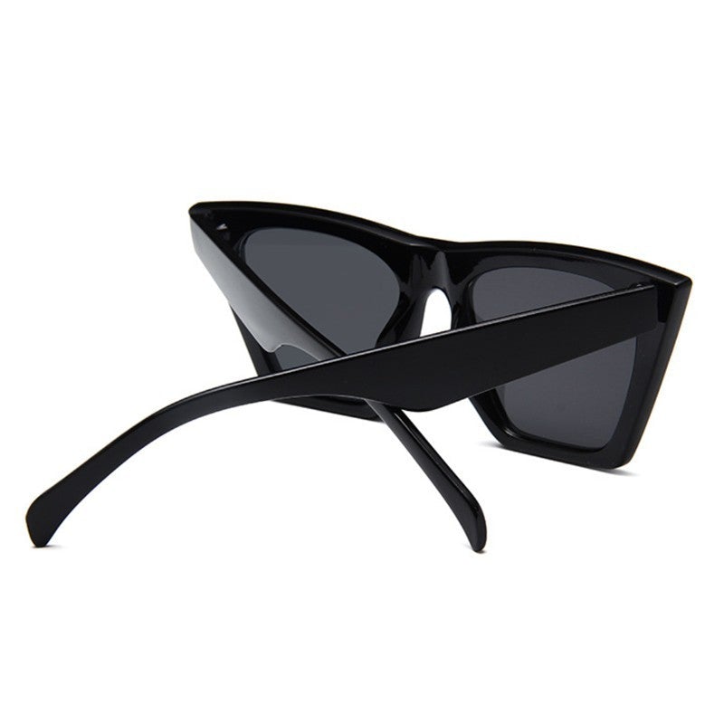 Classic Style Flat Gradient Lens Vintage cat Eye Sunglasses