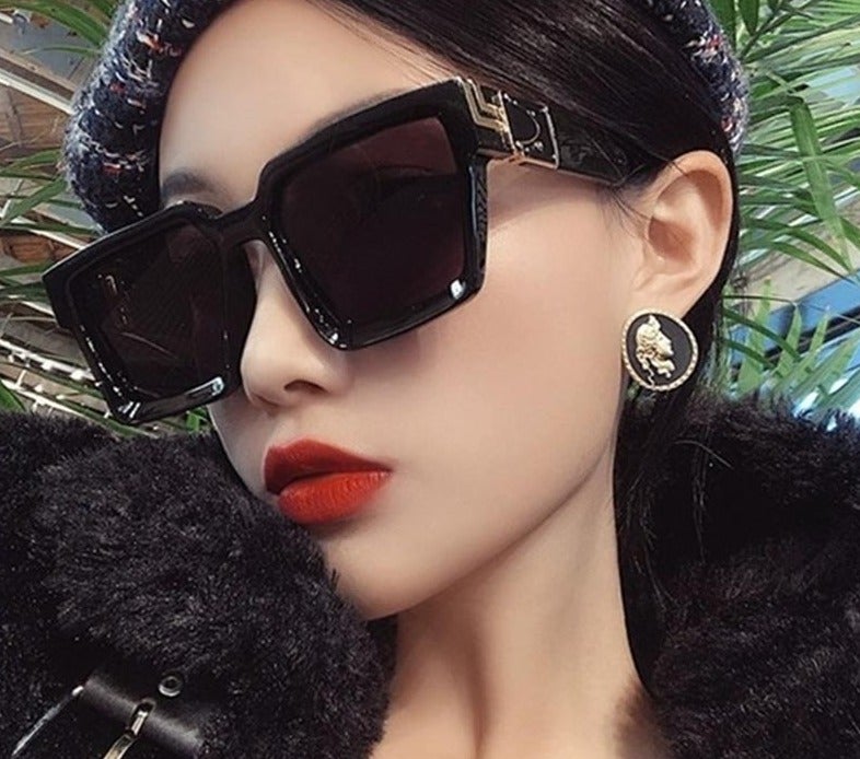 Oversized Square Retro Sunglass