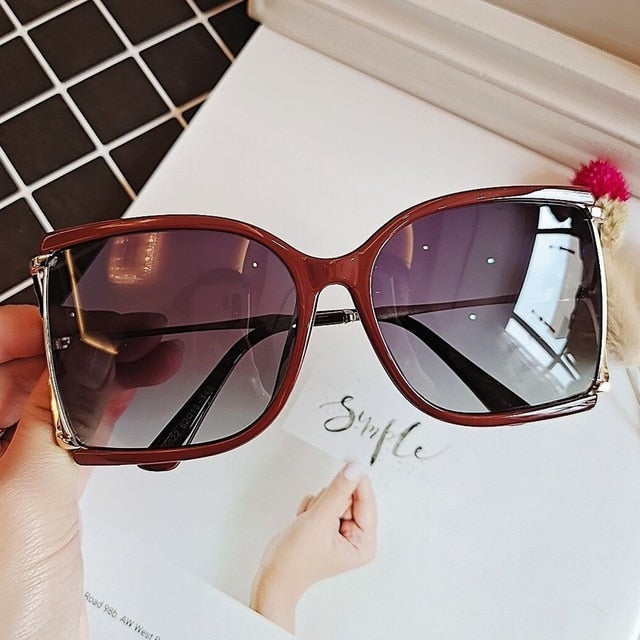 Oversized Bamboo Leg Chic Square Sunglass