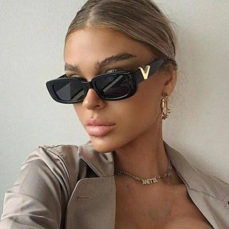 V Decoration Square Sunglasses